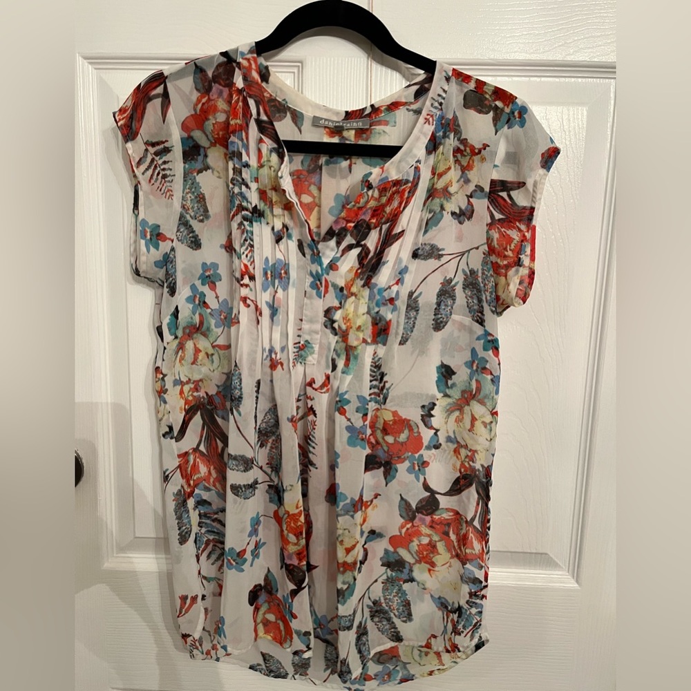Floral pullover blouse